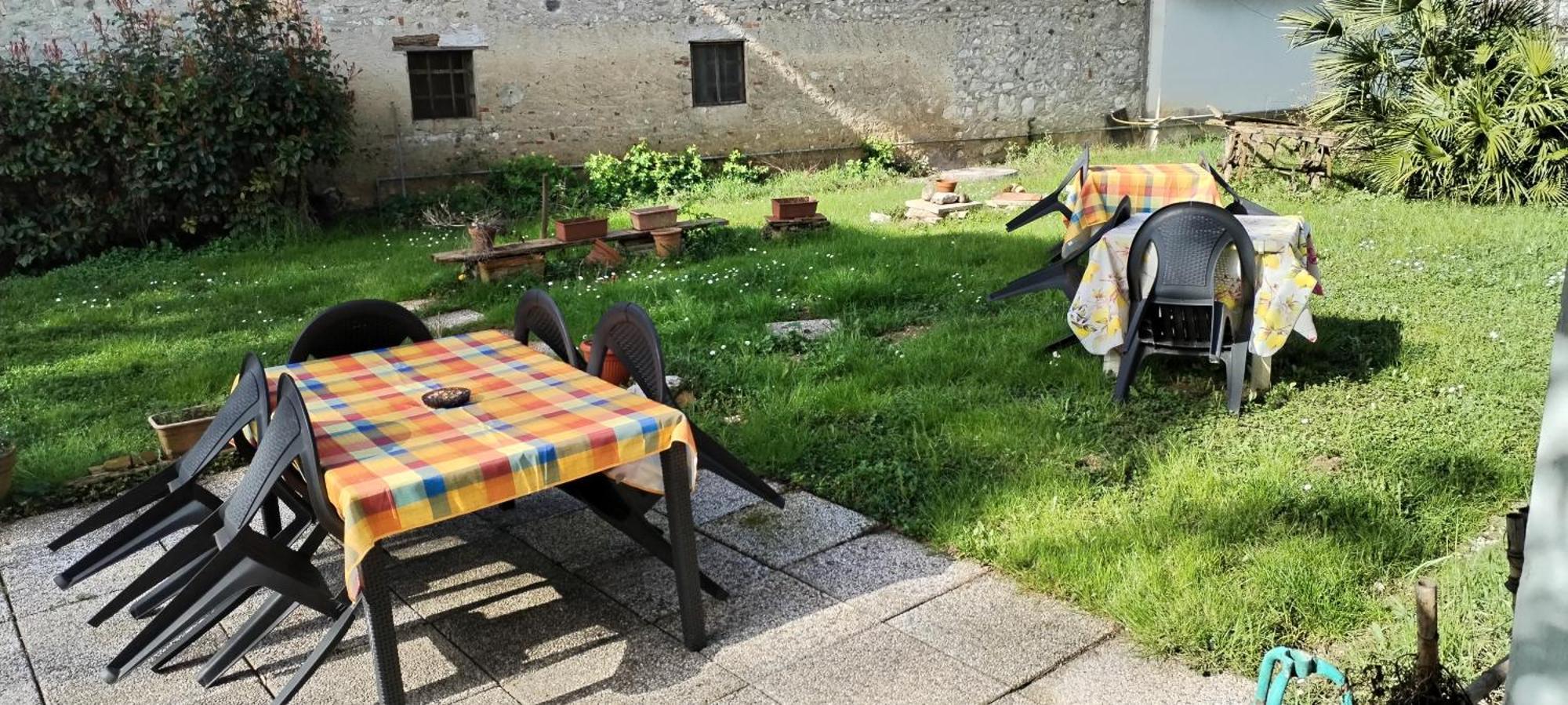 Stasion Di Pueste Nogaredo Bagian luar foto